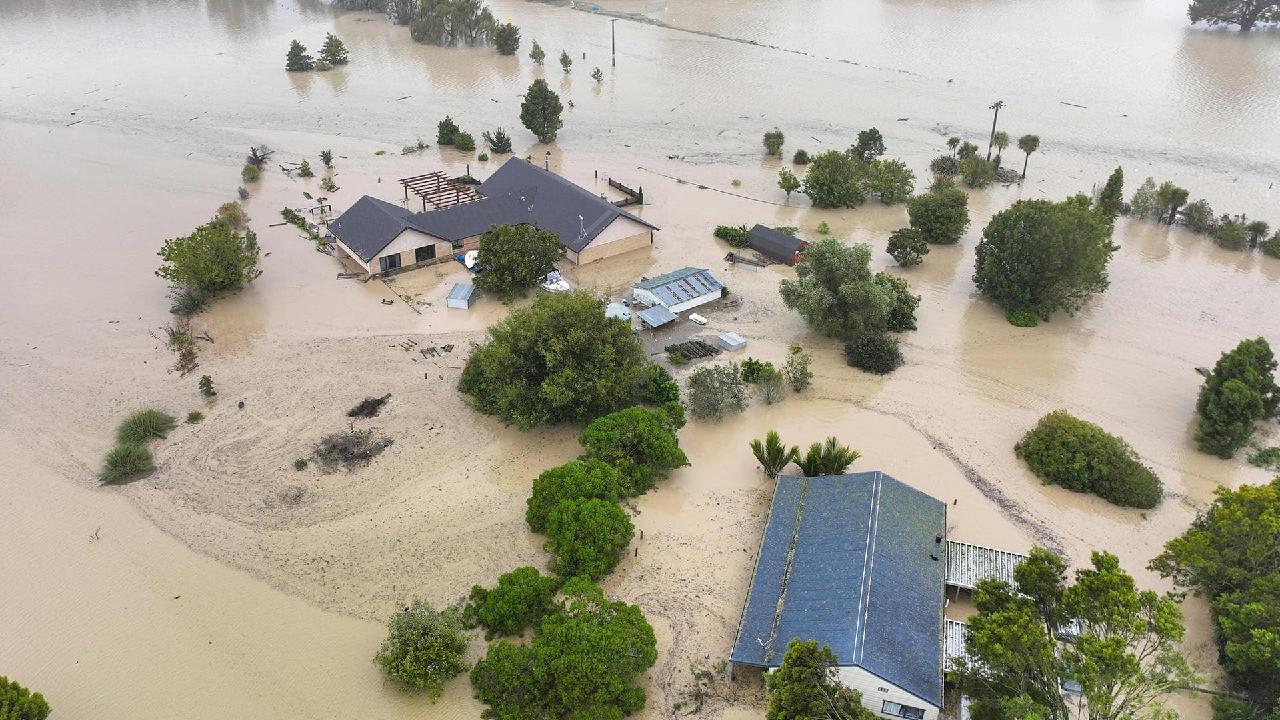 Power Cuts And Strong Winds Batter New Zealand As Gabrielle Hits CGTN