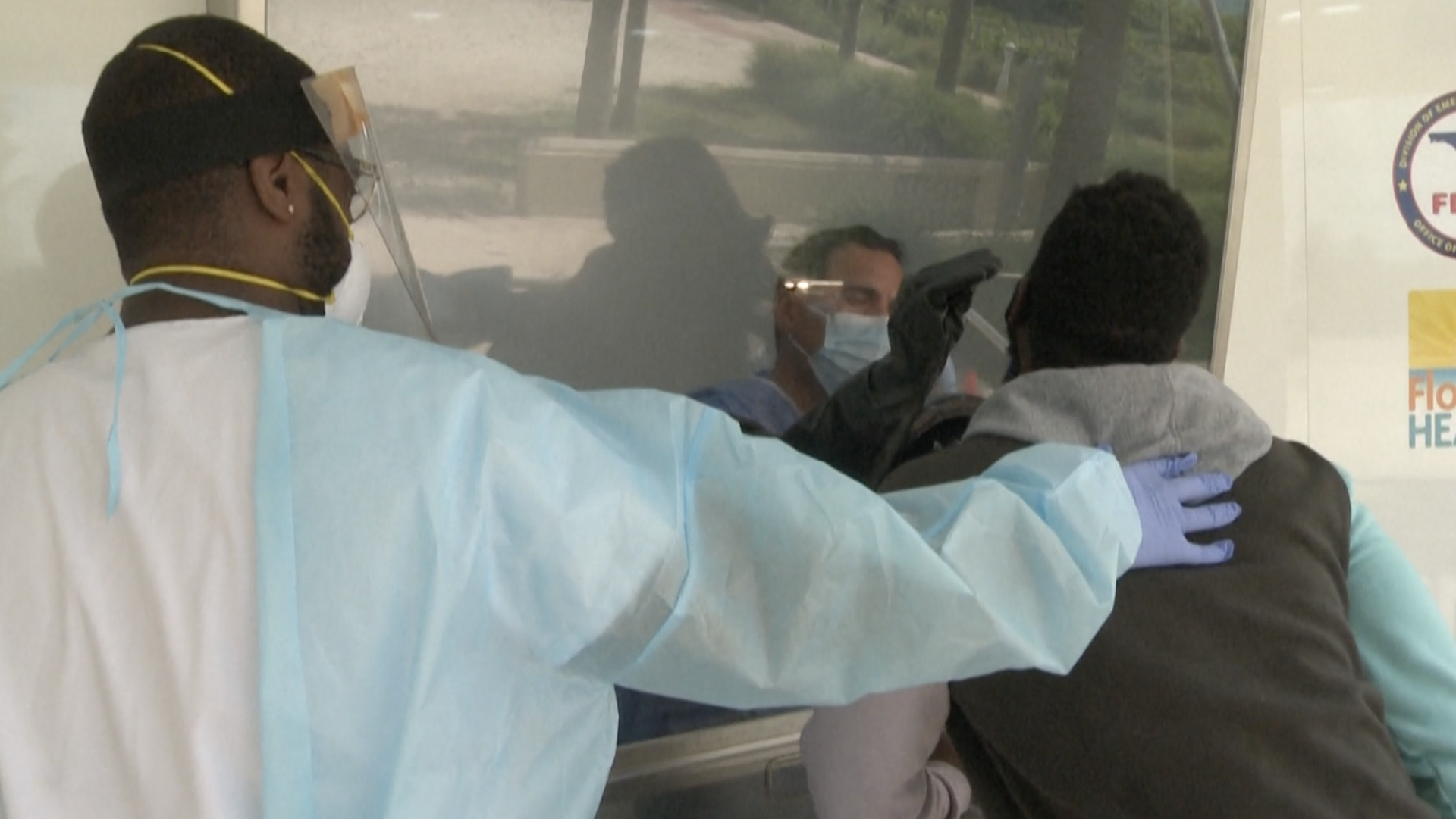 Mobile testing labs open in Miami Beach CGTN