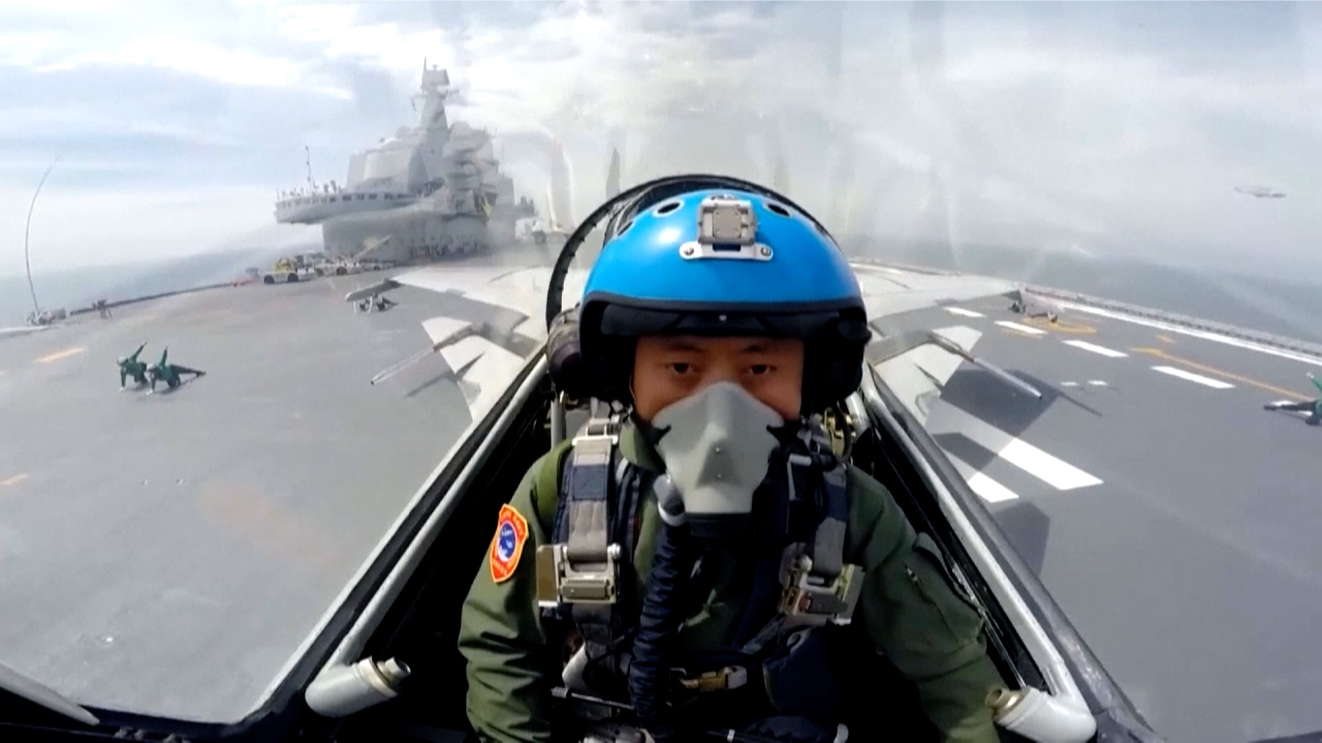 New Batch Of Chinese J 15 Fighter Pilots Pass Qualification Test CGTN