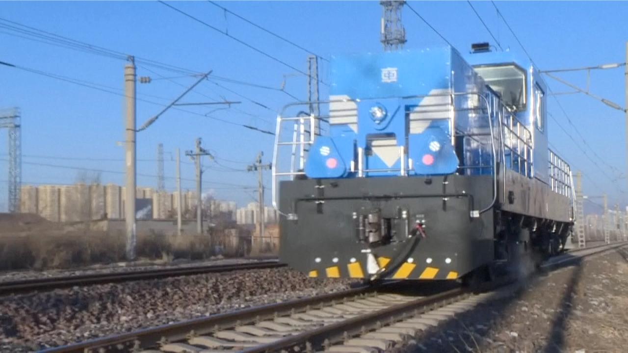 China rolls out its first hydrogen fuel cell hybrid CGTN