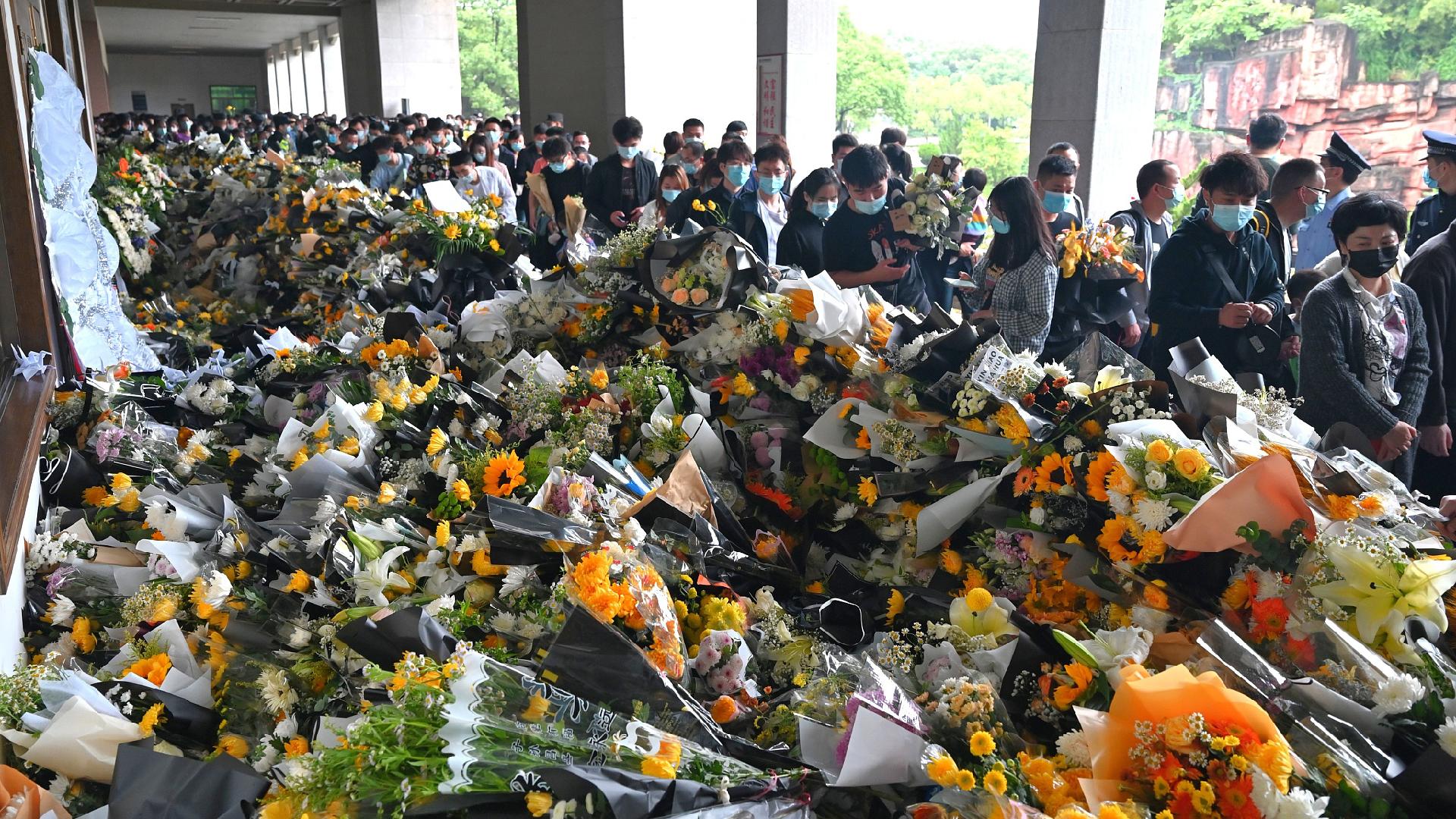 Memorial service for China's 'father of hybrid rice' in Changsha - CGTN
