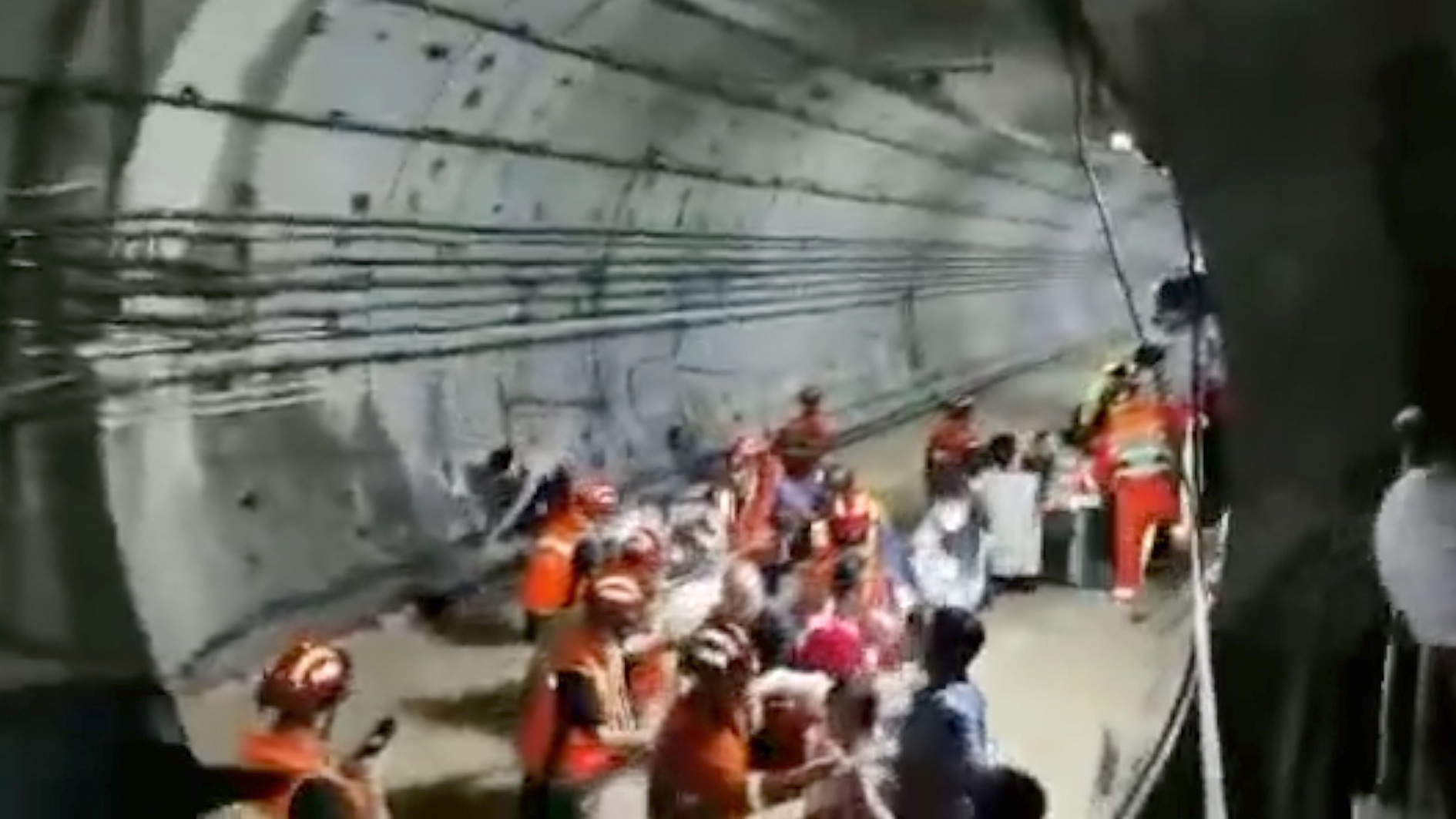 12 dead, 5 injured after being trapped in Zhengzhou subway ...