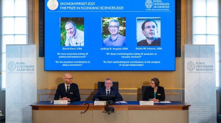 Nobel economics prize goes to three economists - CGTN
