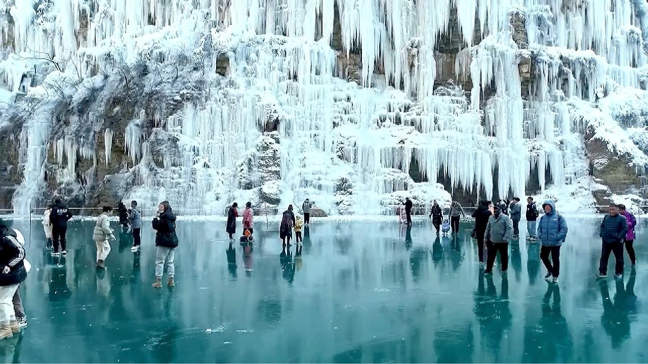 Frozen waterfalls at N China's Taihang Mountains attract tourists - CGTN