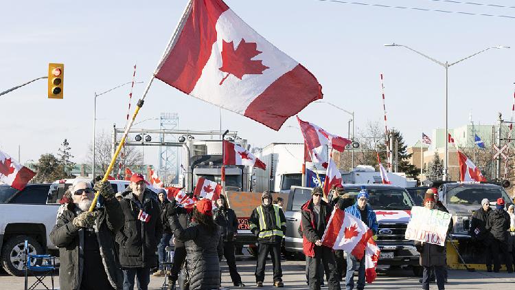 Canadian police arrest 22, Trudeau calls for end to demonstration - CGTN