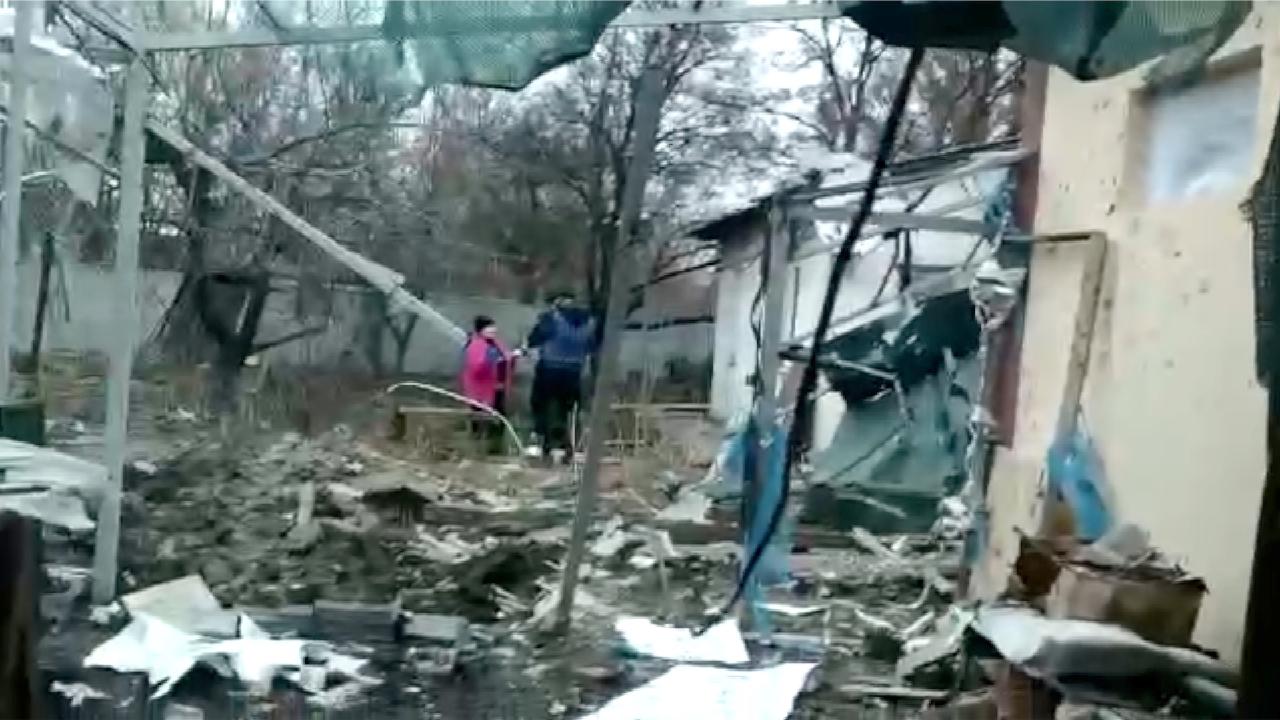 Aftermath of artillery strikes in Donetsk - CGTN