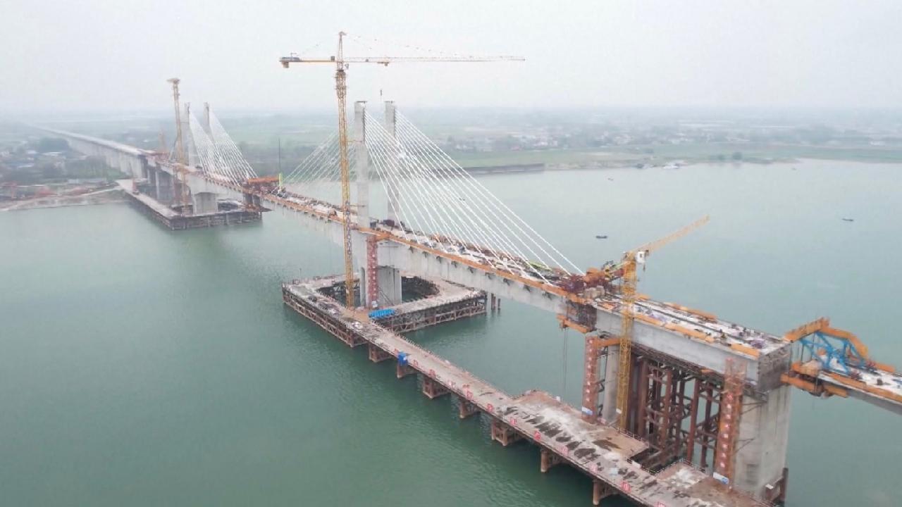 Railway Bridge Completes Connection In Central China - Cgtn