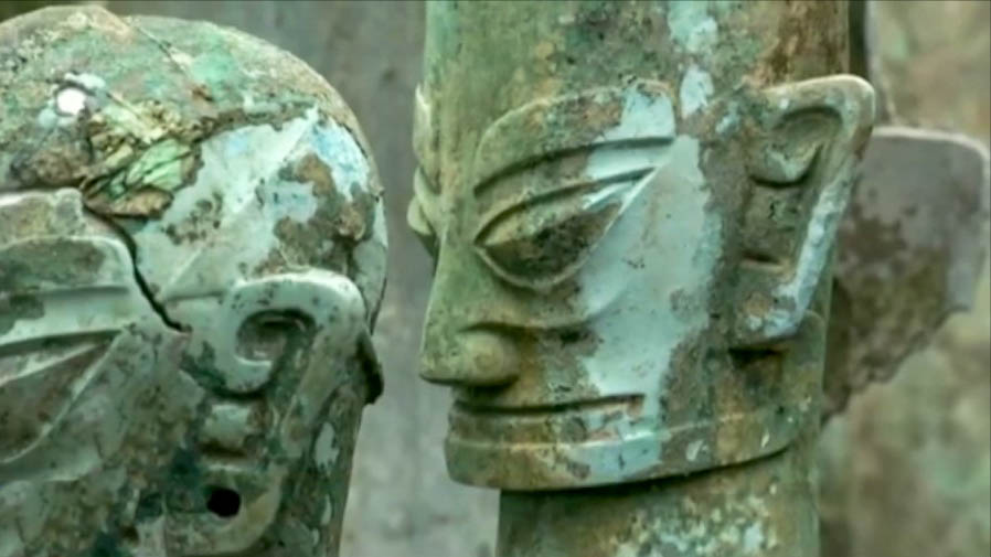 Bronze altar among new discoveries at Sanxingdui, nearly 13,000 found - CGTN