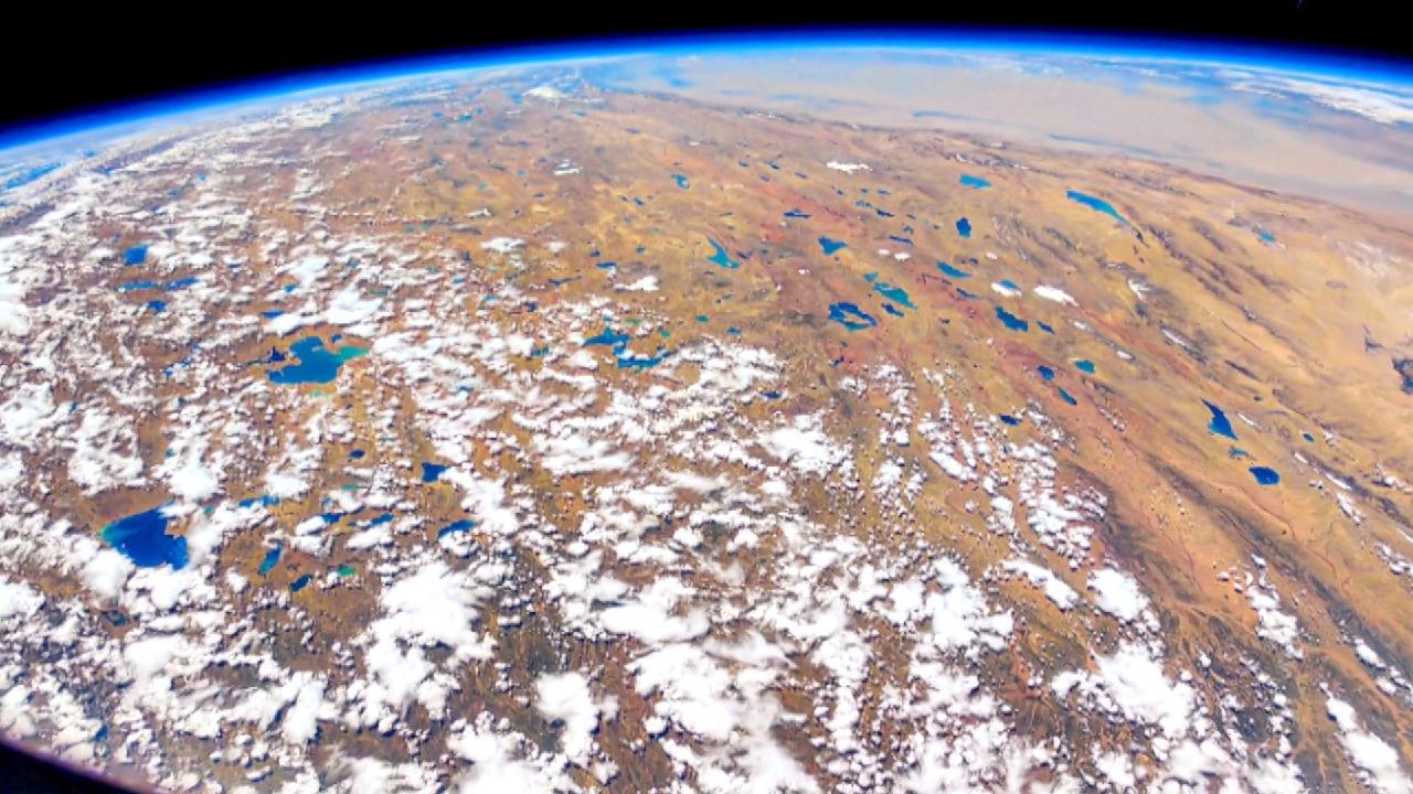 Taikonauts take photos of China's landscape from space station - CGTN