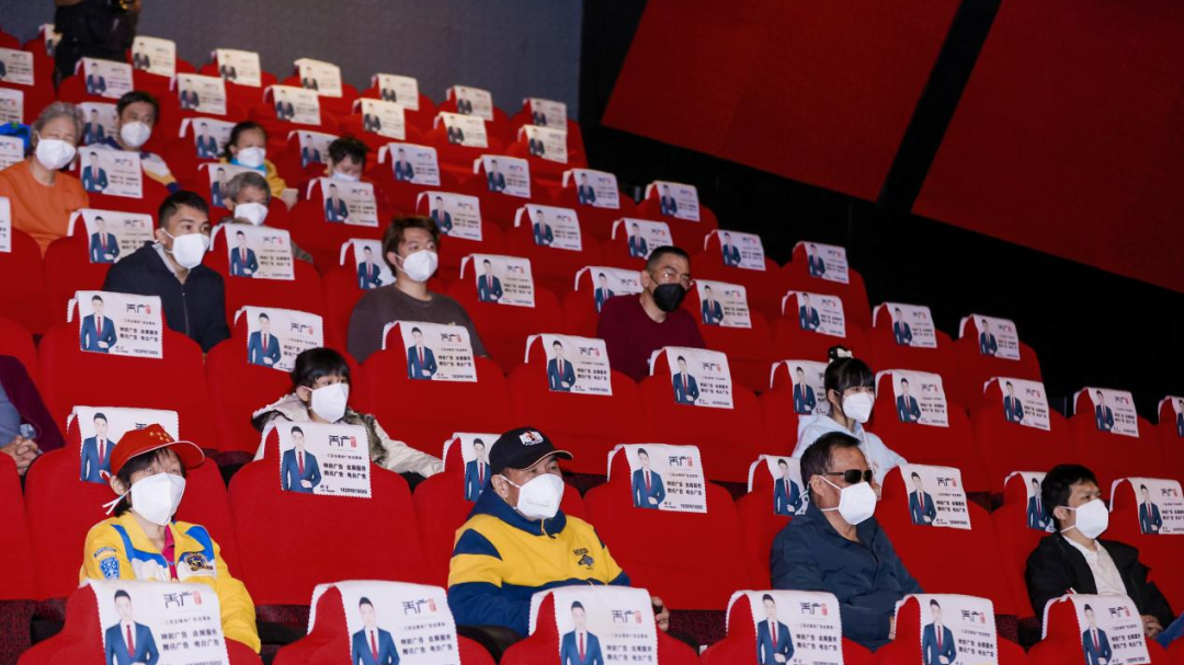 Visually impaired audiences enjoy special movie screening at HIIFF CGTN