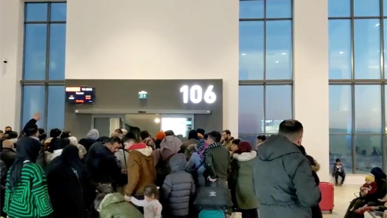 Turkish airports overwhelmed with passengers fleeing earthquake areas