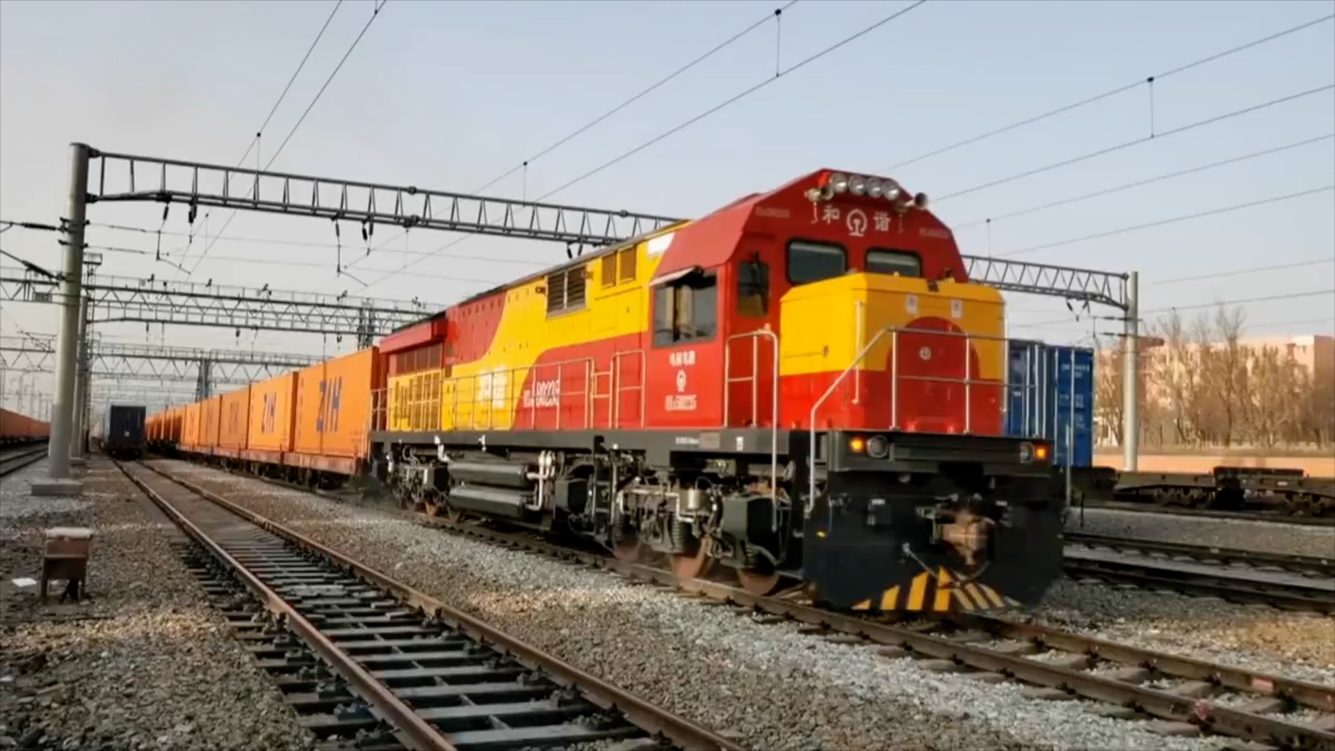 Over 30000 China Europe Freight Trains Cross Alashankou Port Cgtn