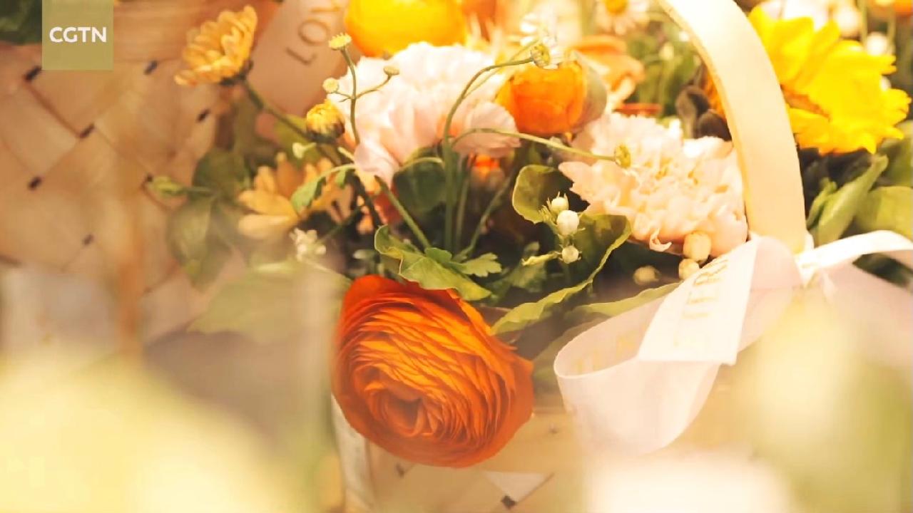 E Commerce Platforms Facilitate Spring Flower Consumption Cgtn