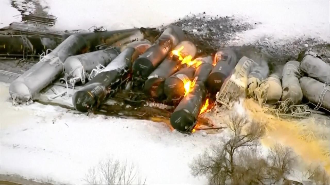 U.S. freight train carrying ethanol derails and catches fire CGTN