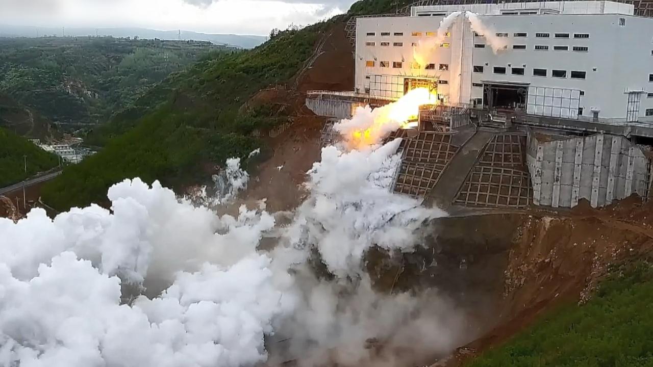 Test stand for liquidpropellant rocket engine completes first trial CGTN