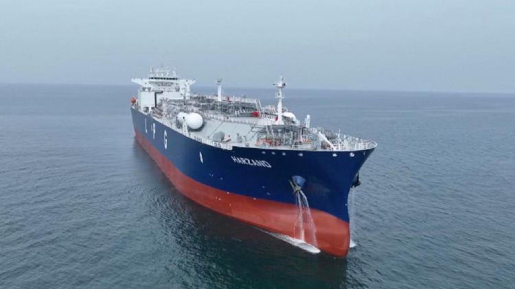World's largest liquefied gas carrier delivered in Shanghai - CGTN