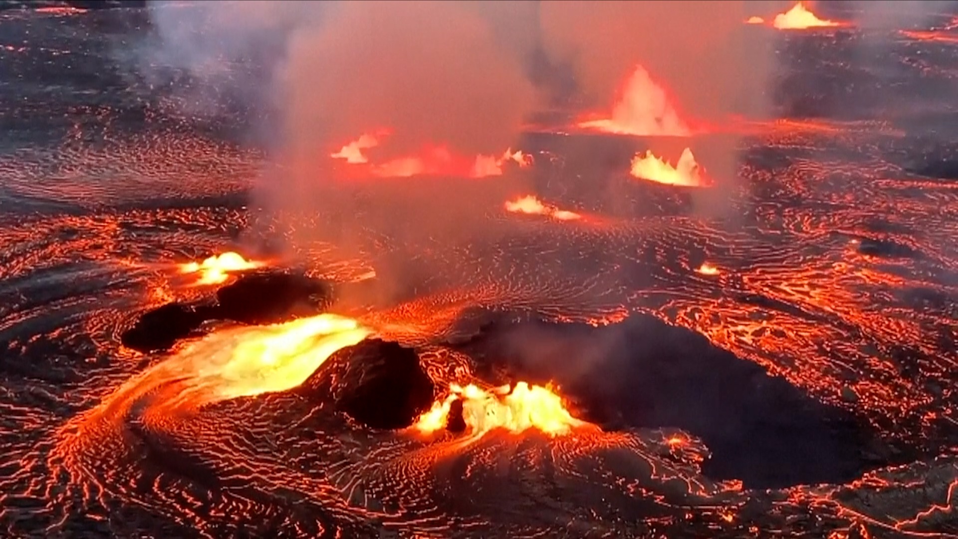 Hawaii's Kilauea volcano erupts with fountains of lava CGTN