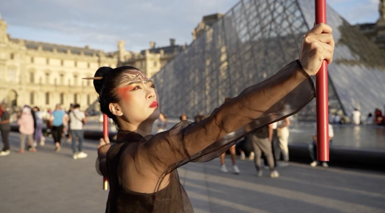 Paris exhibition highlights Chinese cultural heritage and artistry - CGTN