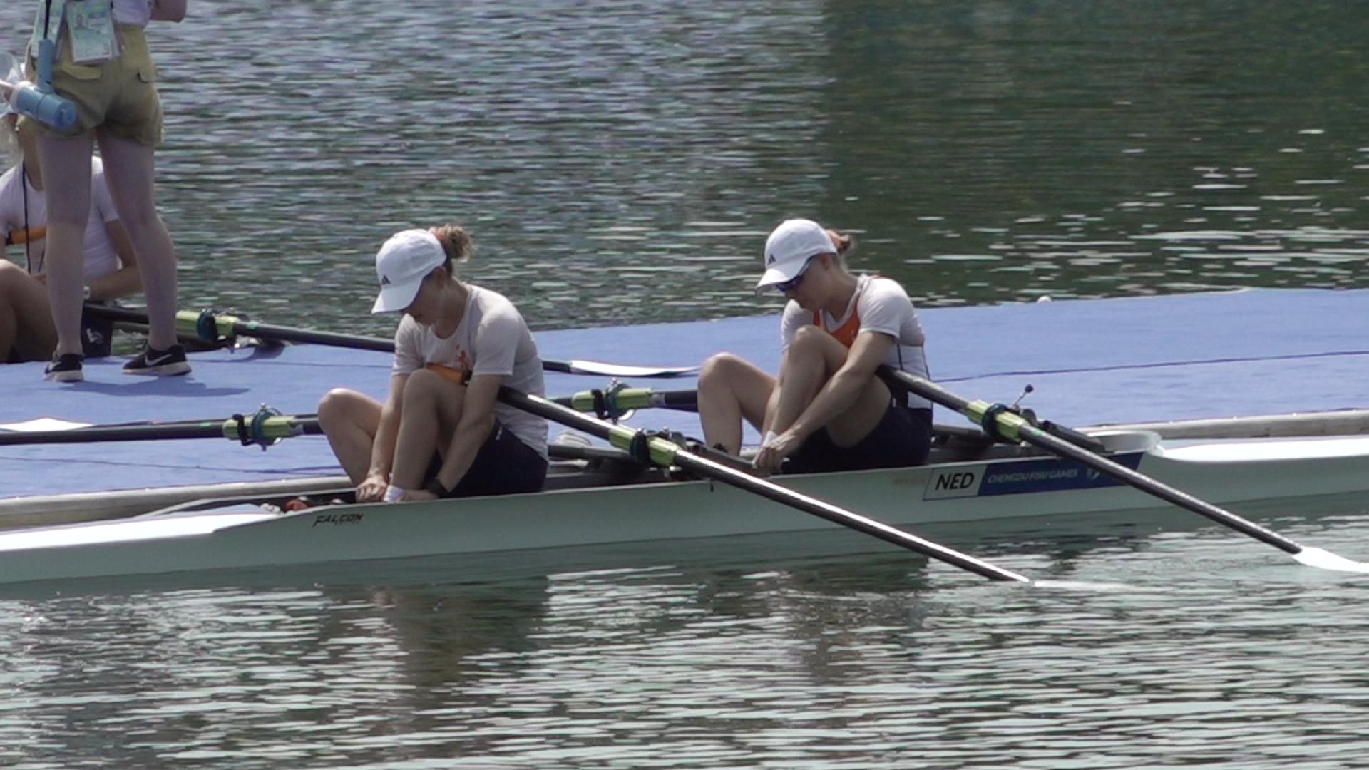 Student athletes prepare for the Universiade rowing competition CGTN