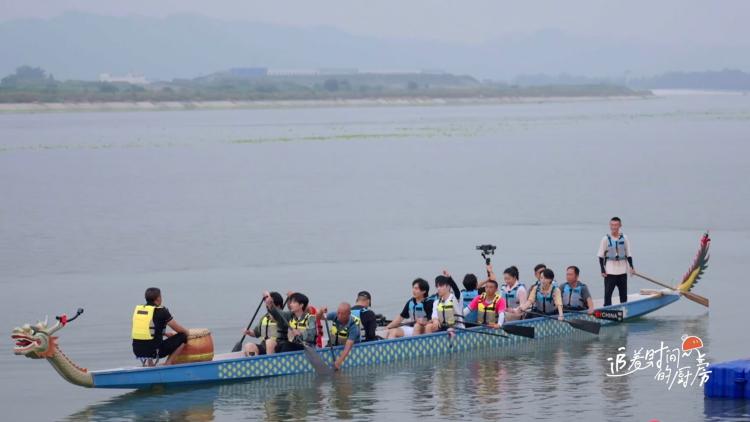 The 11th Capital University Dragon Boat Race takes place - CGTN