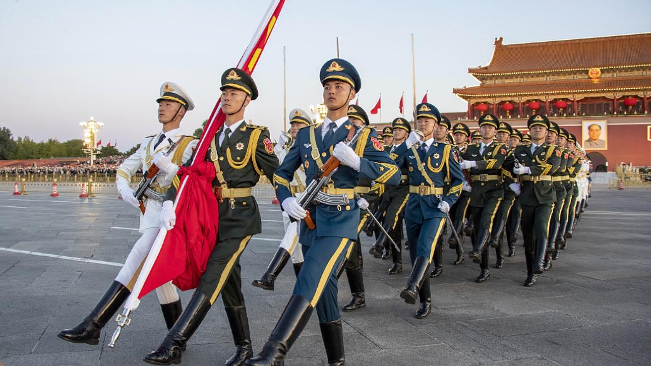 Flagraising ceremony held at Tiananmen Square on China's National Day