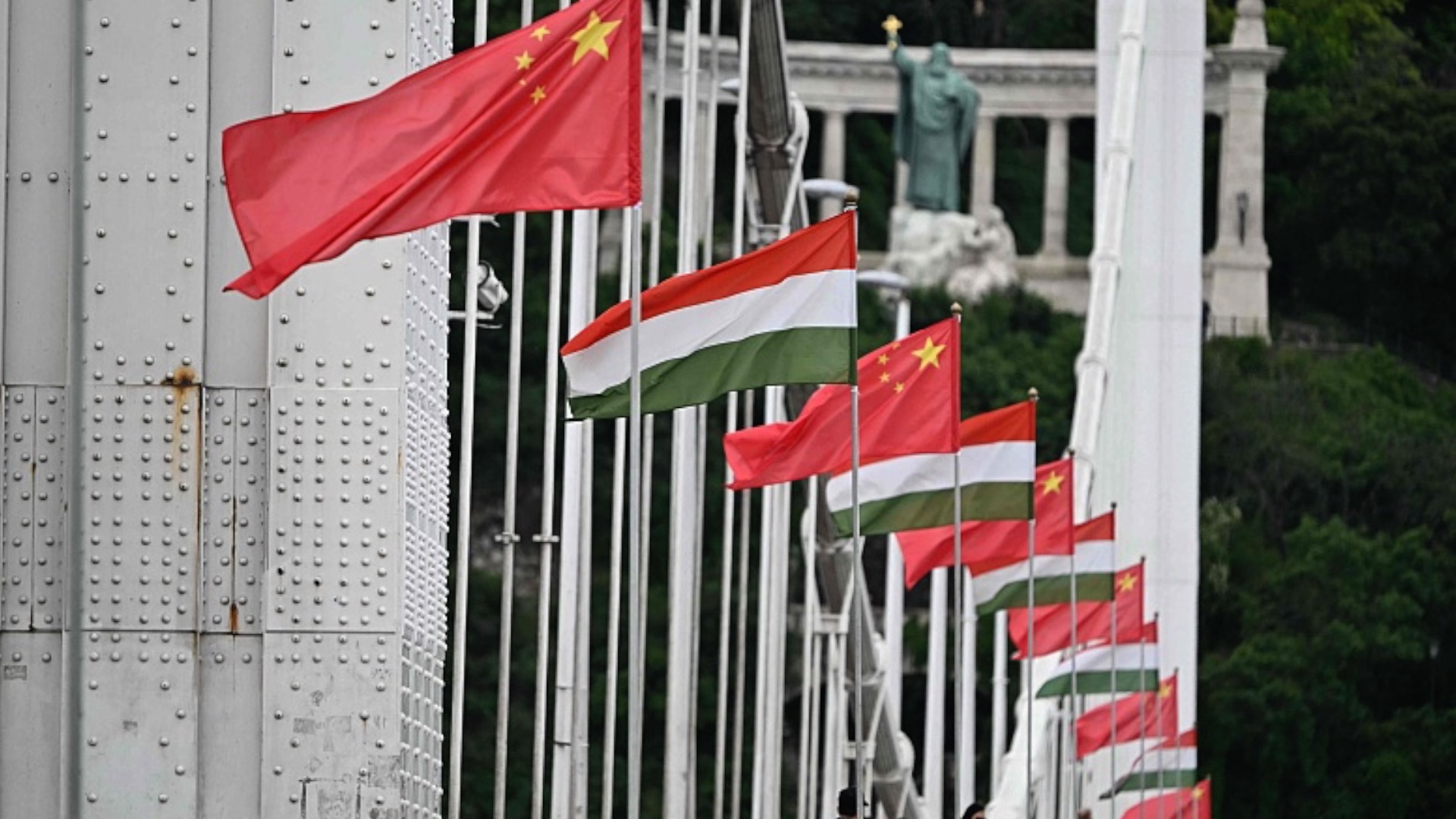 Hungarian officials, scholars expect more cooperation