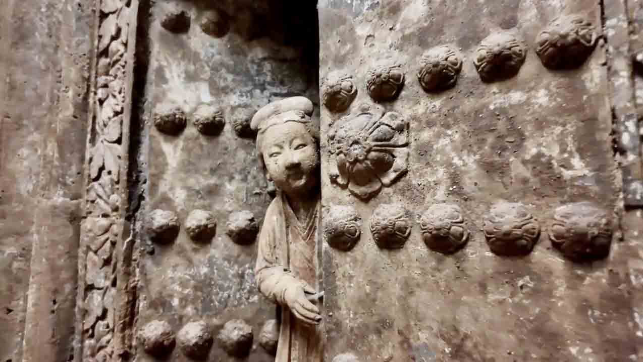 Ancient tomb with vivid brick carvings exhibited at Shanxi Museum