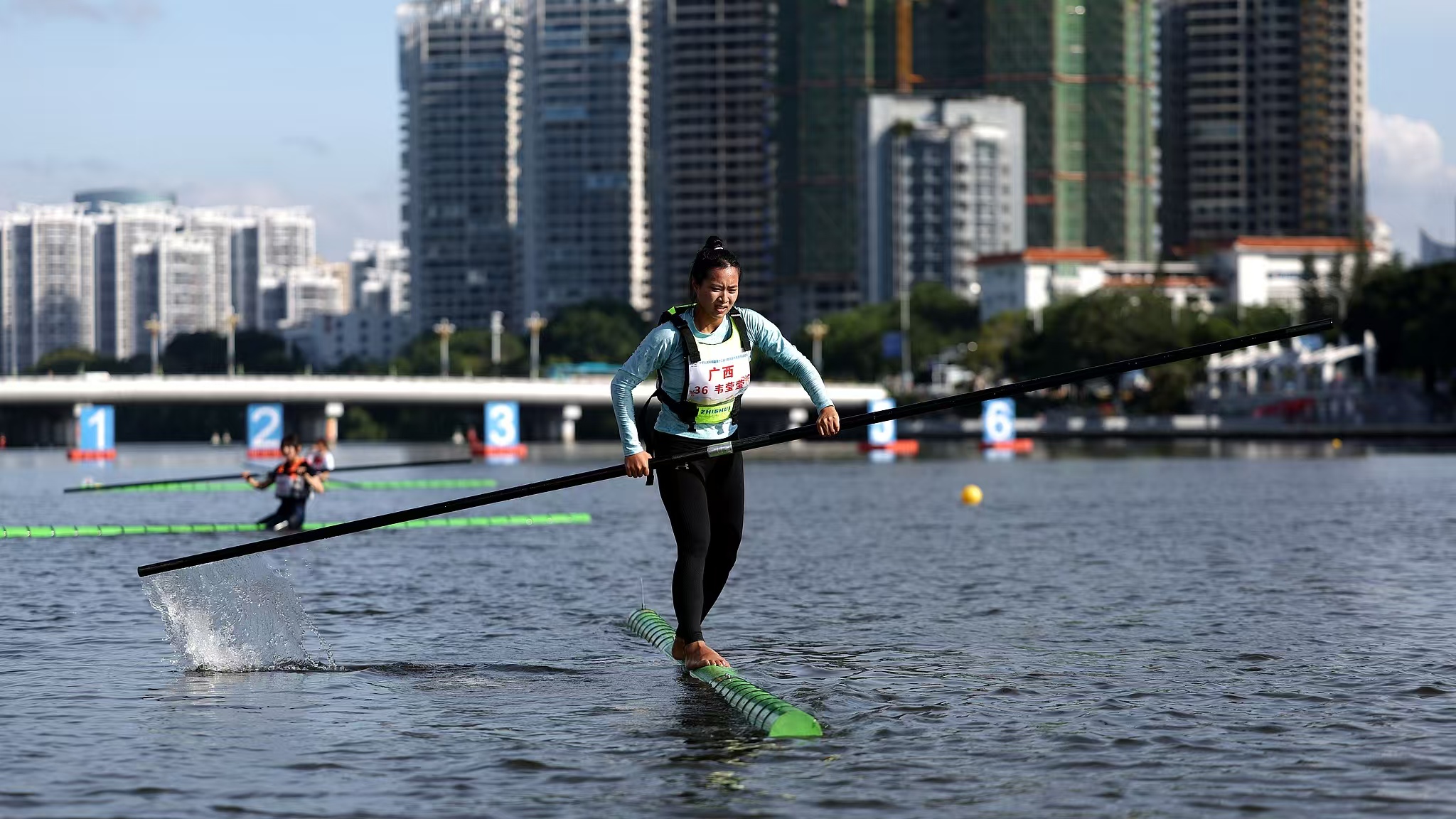 Guangxi's Lu Chuntao wins women's 60m single bamboo drifting race