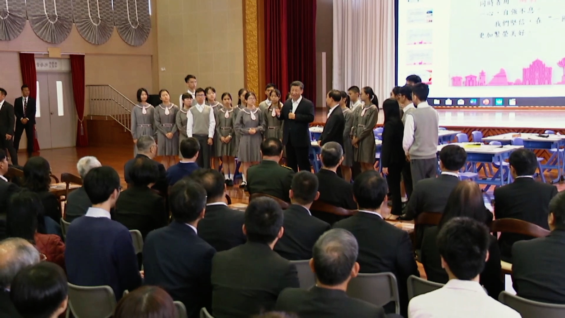 President Xi Jinping: Youth are Macao's hope and future