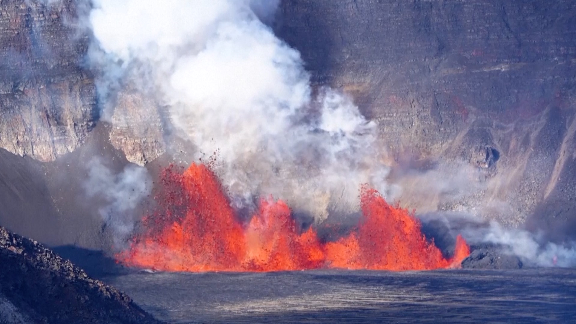 Stunning Videos Show Hawaii s Kilauea Volcano Erupting CGTN Stunning Videos Show Hawaii s Kilauea Volcano Erupting CGTN