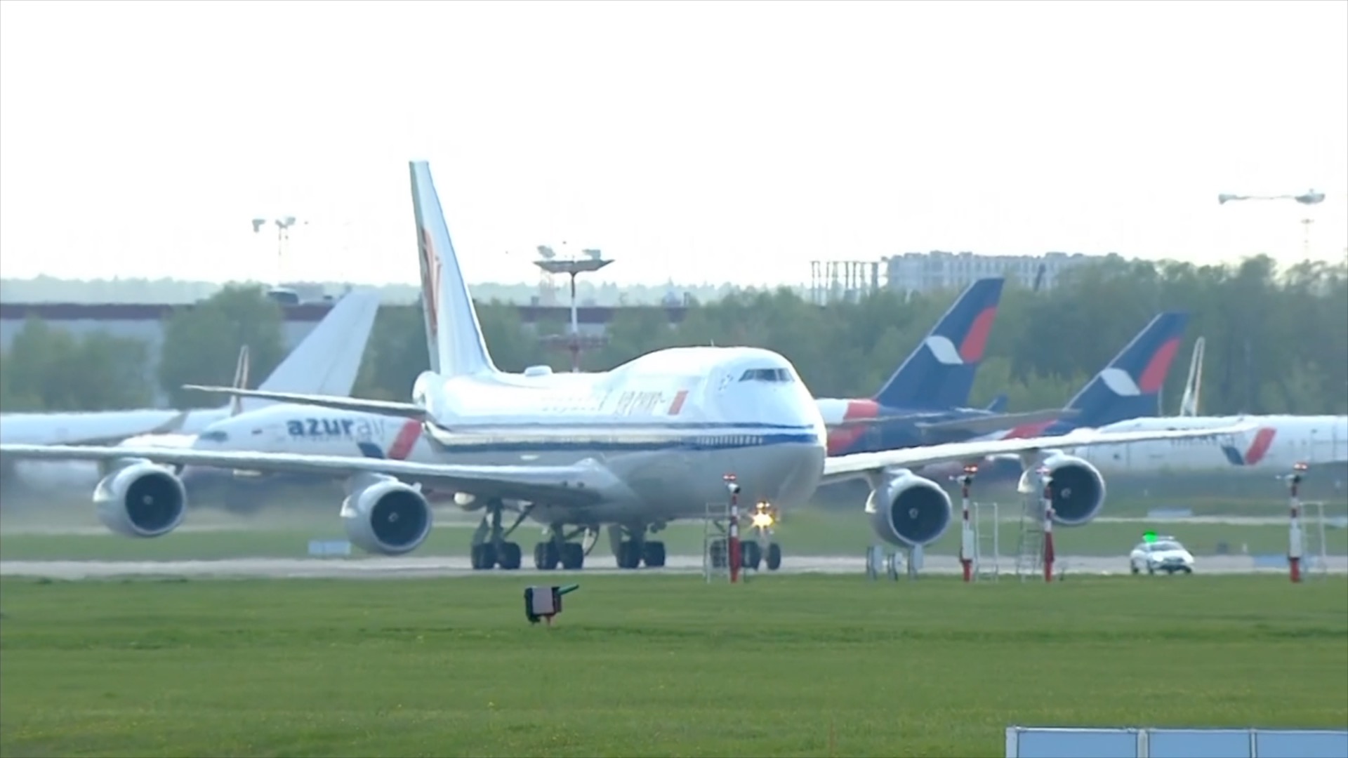 Xi Jinping arrives in Moscow for a state visit to Russia