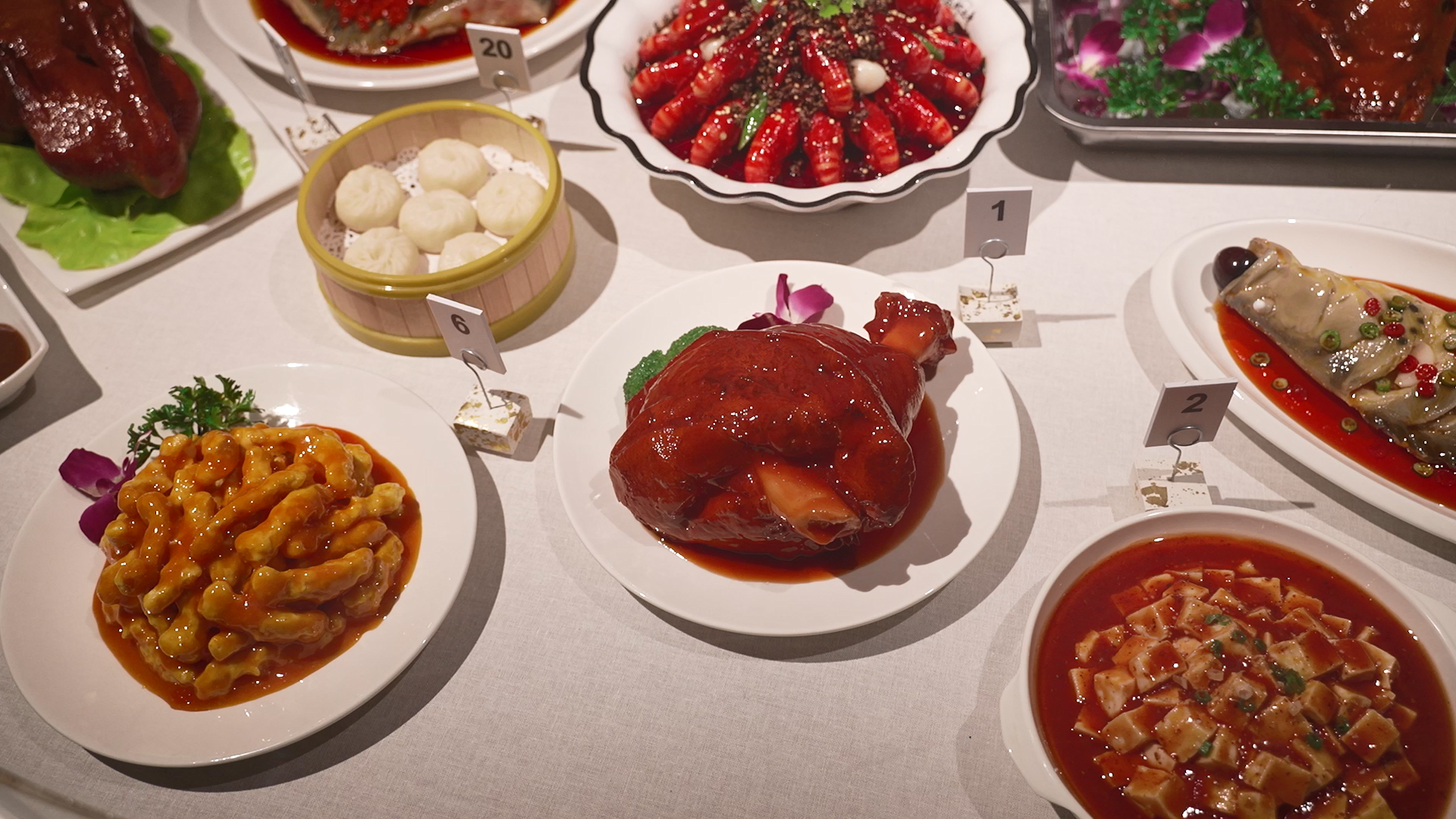Treasures from China are being shown in Russia for the first time