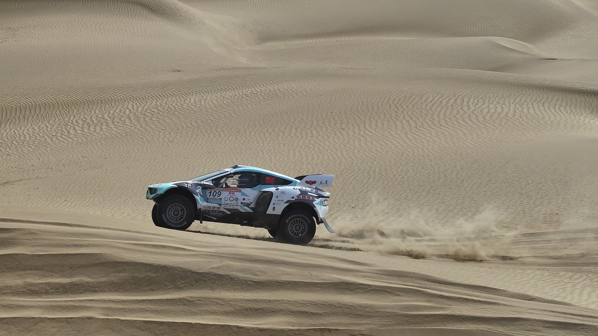 Dust, drama force racers to slow down at Stage 7 of Taklimakan Rally