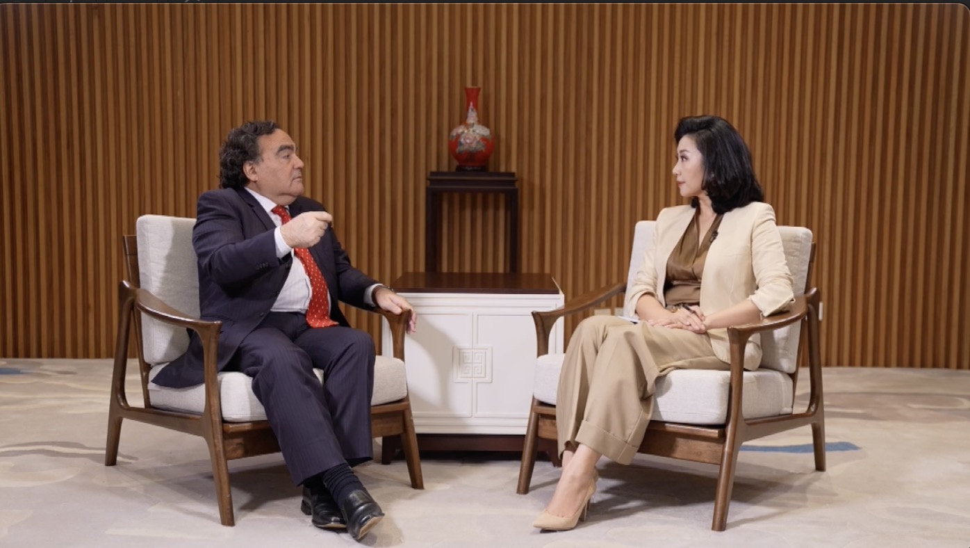 Chilean scholar discusses how his country maintains policy autonomy