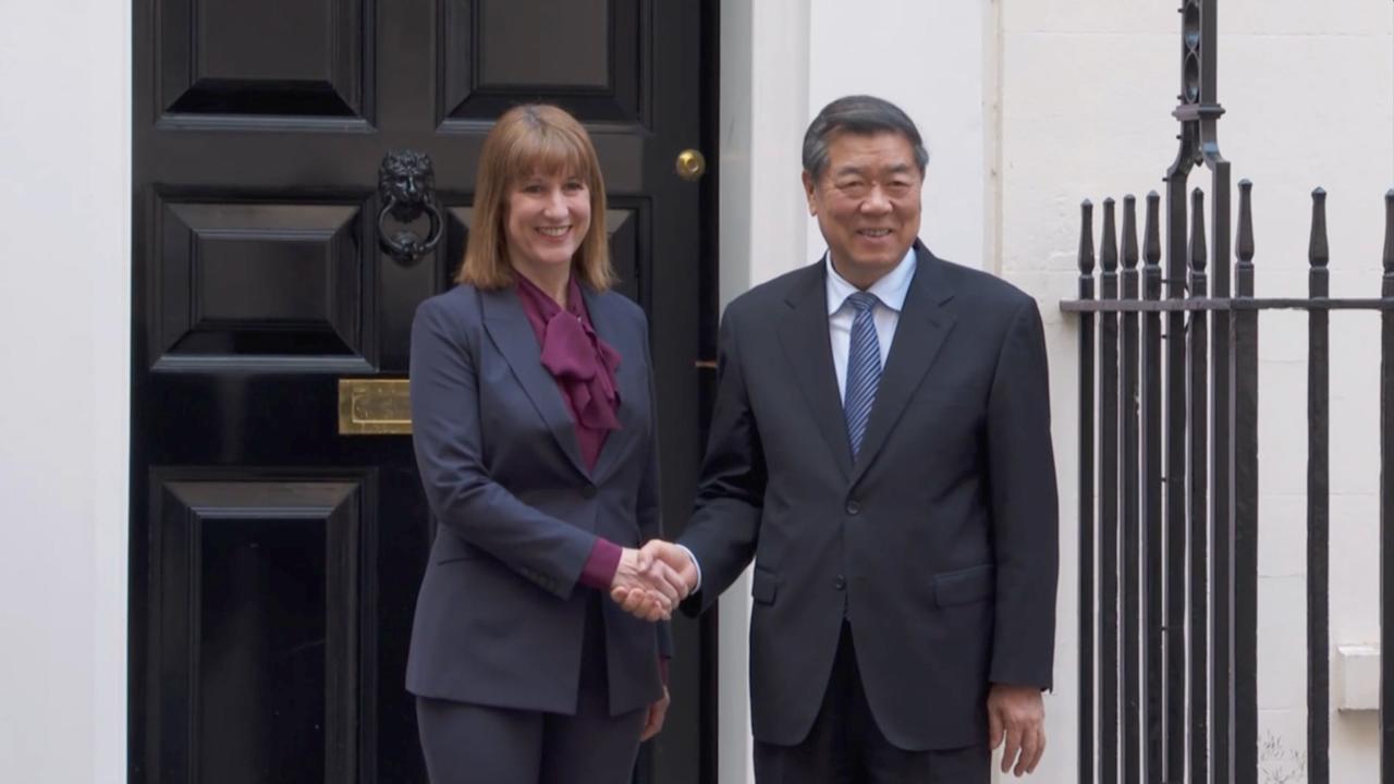 Chinese vice premier meets with UK chancellor of exchequer - CGTN
