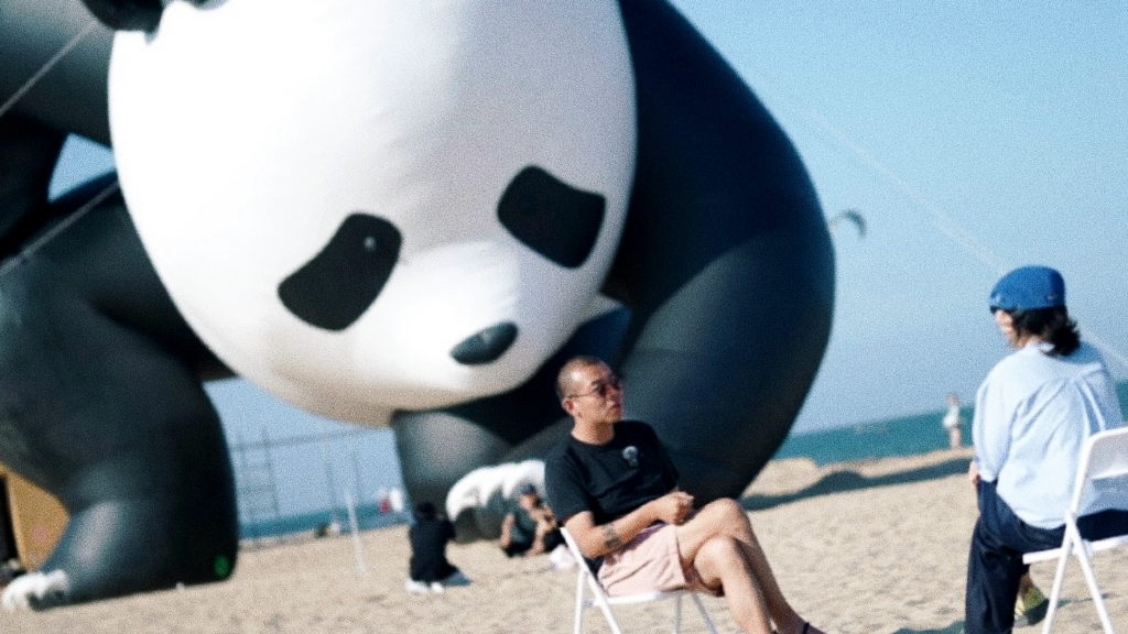 Seaside public art, screening and dialogue