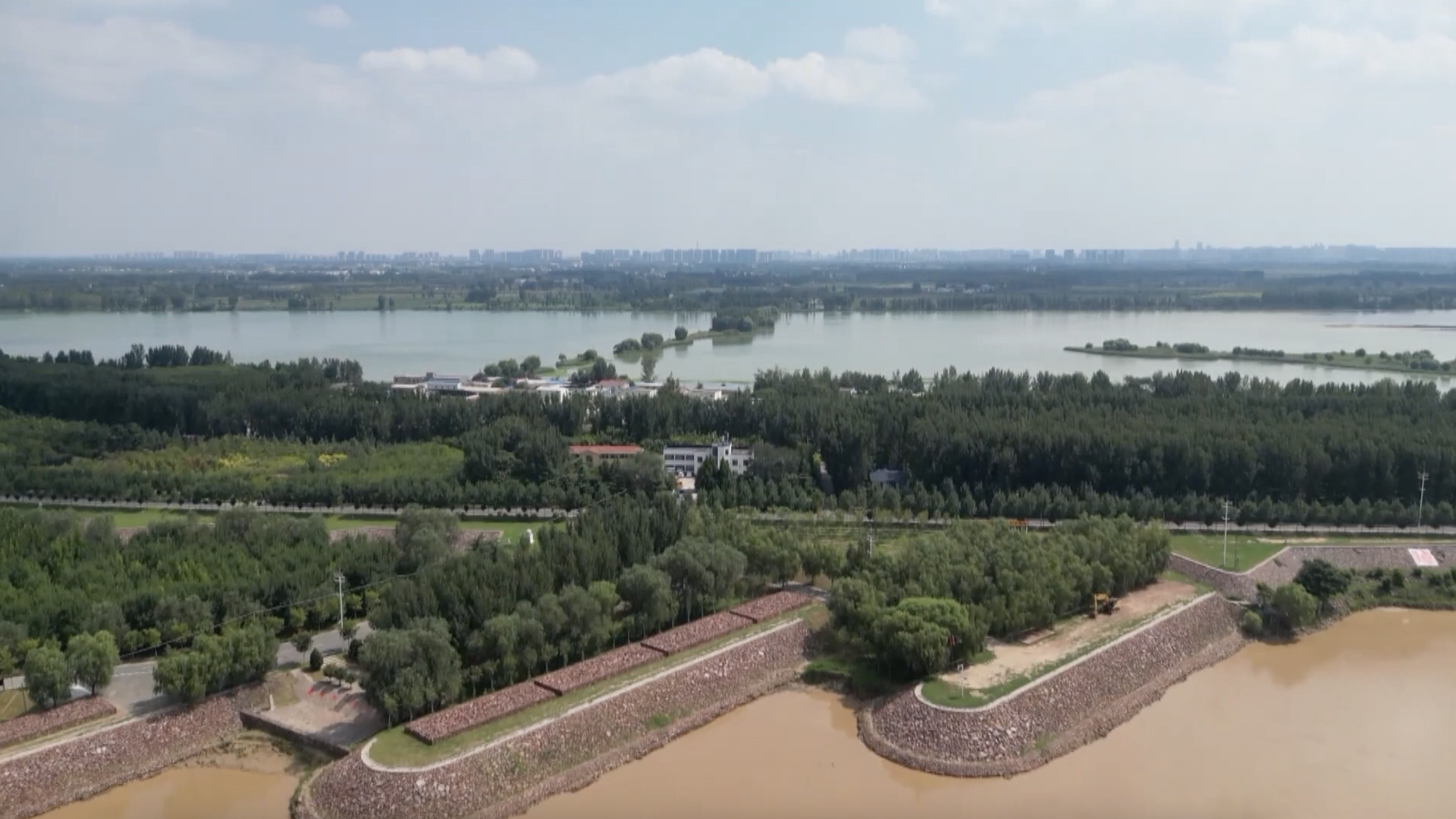 Historic water system boosts Kaifeng tourism after renovation