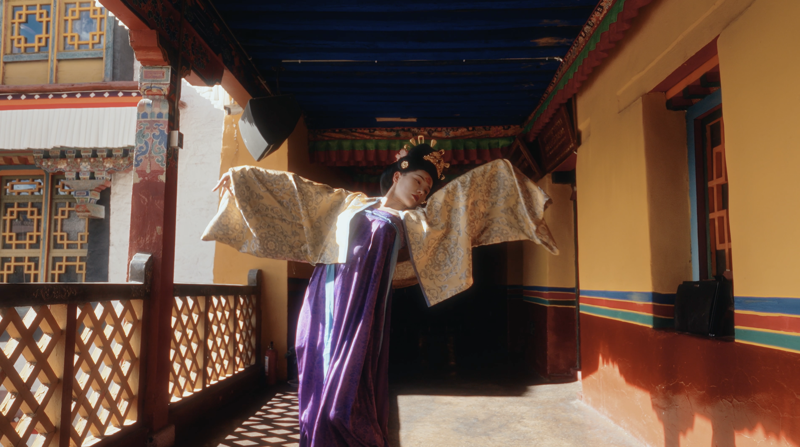 Late Tang fashion shines in Lhasa, symbolizing unity