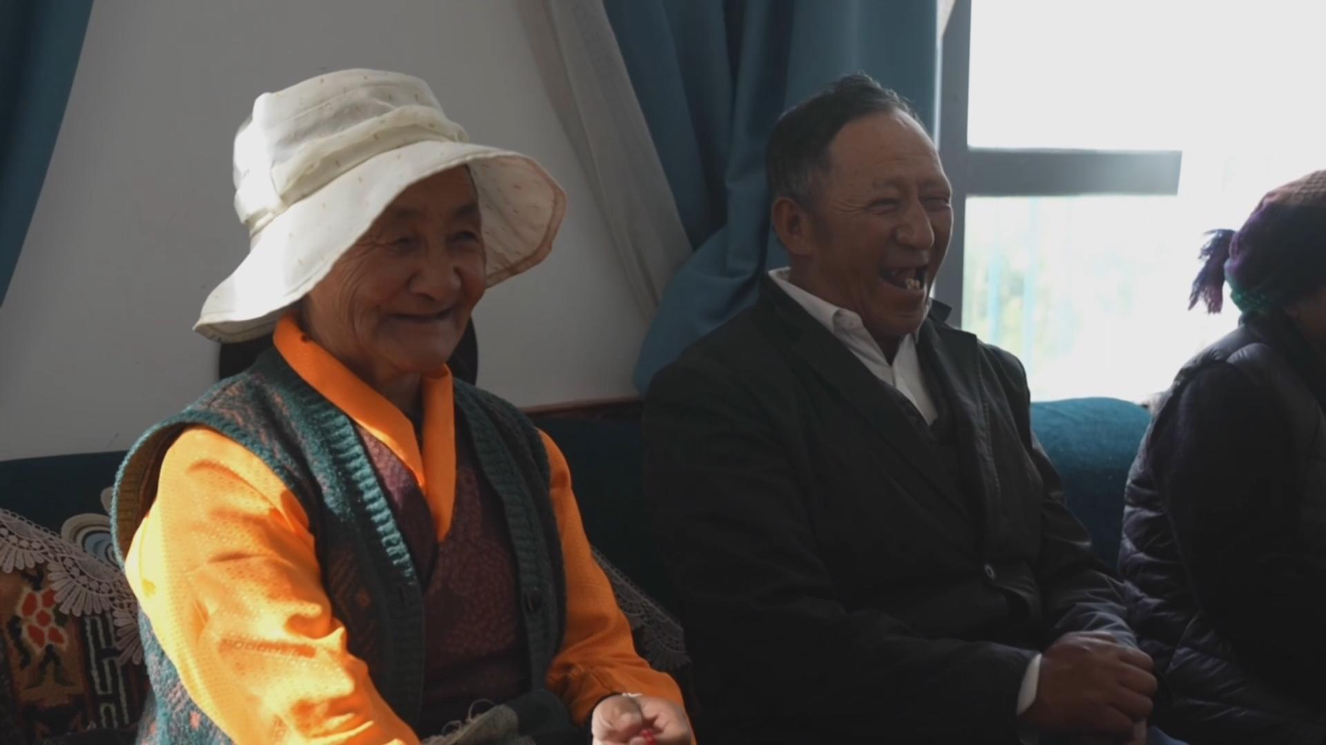 Xizang's Sanyou Village provides daycare services for elderly