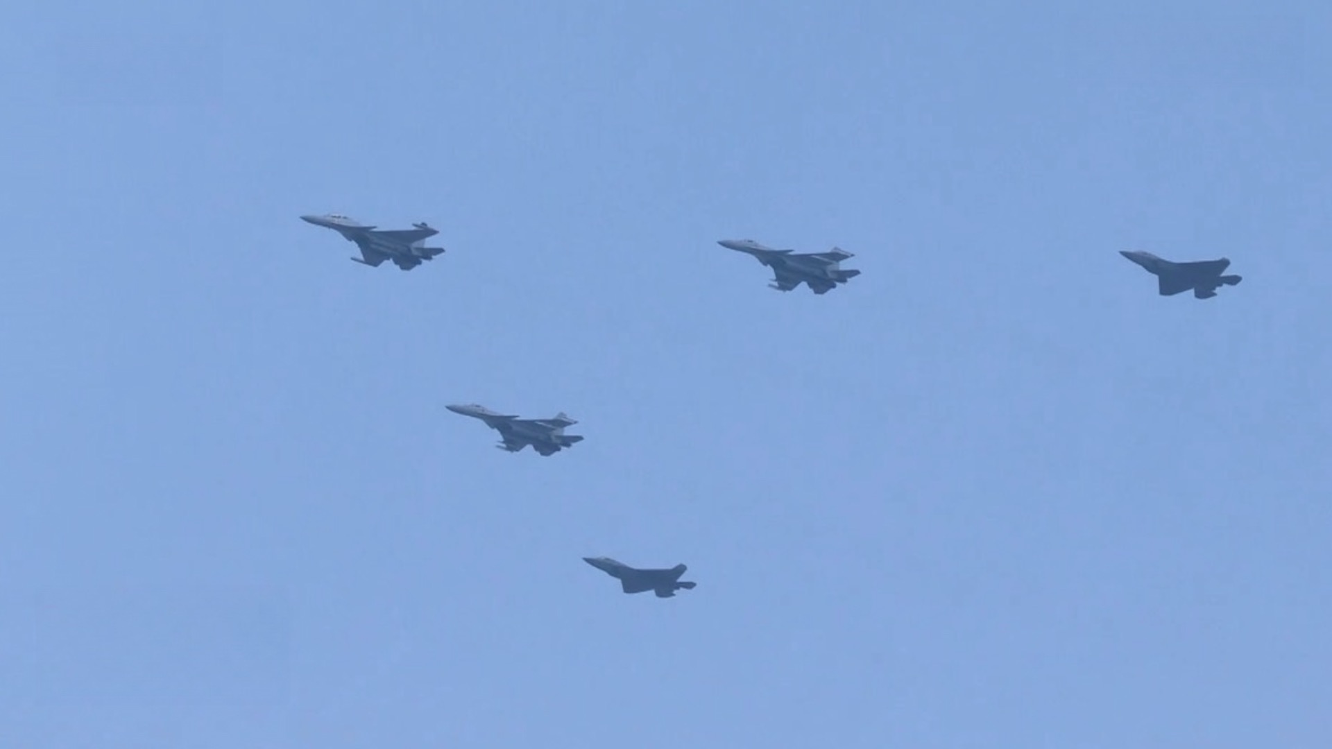 China displays carrier-based aircraft in V-Day parade