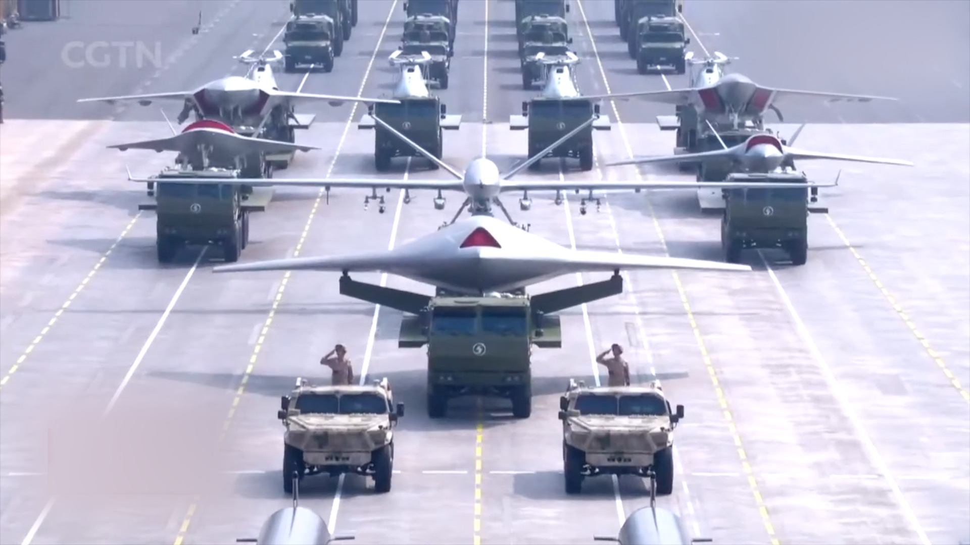 Information warfare, unmanned combat groups inspected in V-Day parade