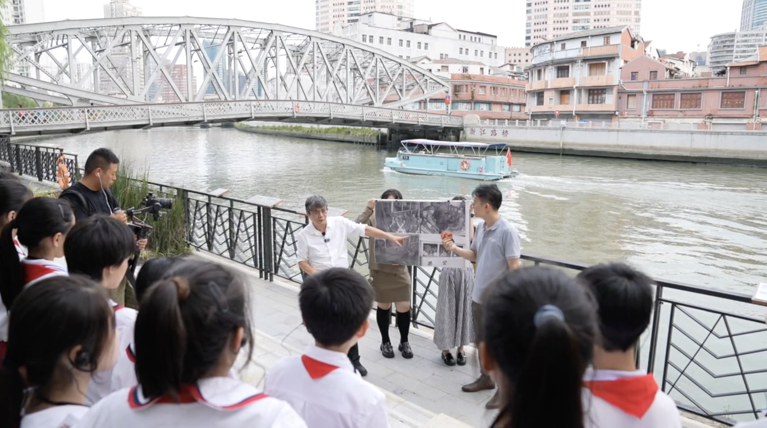Retracing the path of the 'Eight Hundred Warriors' in Shanghai