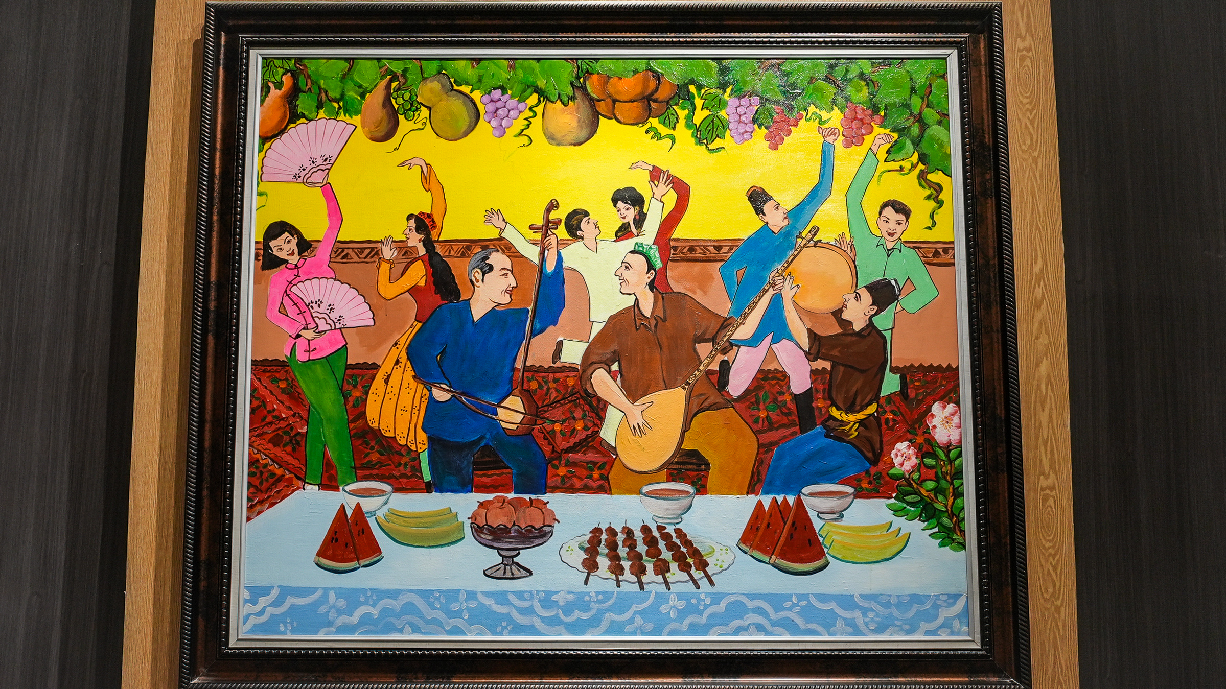 Painting a brighter future on the edge of Taklimakan Desert