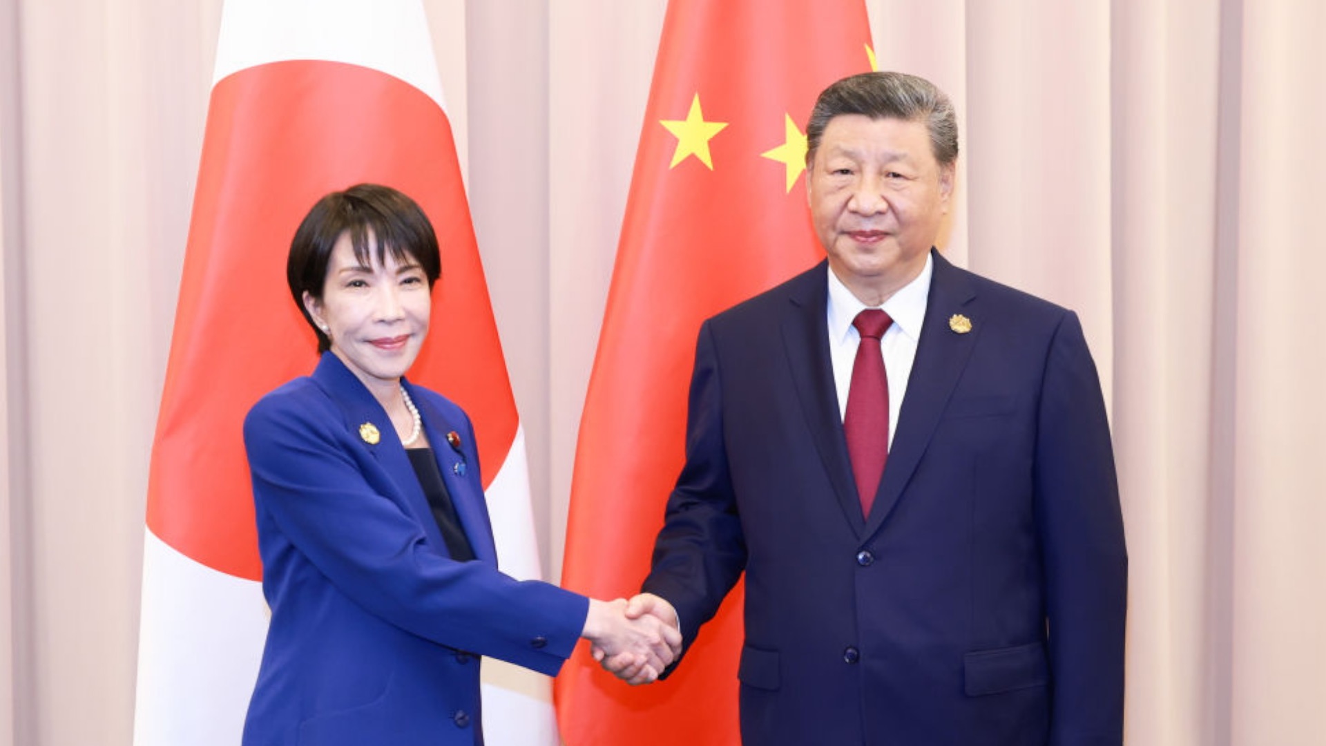 Xi Jinping meets new Japanese Prime Minister Sanae Takaichi in ROK