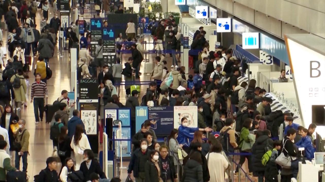 Drop in visitor numbers from China a major concern for Japan's tourism