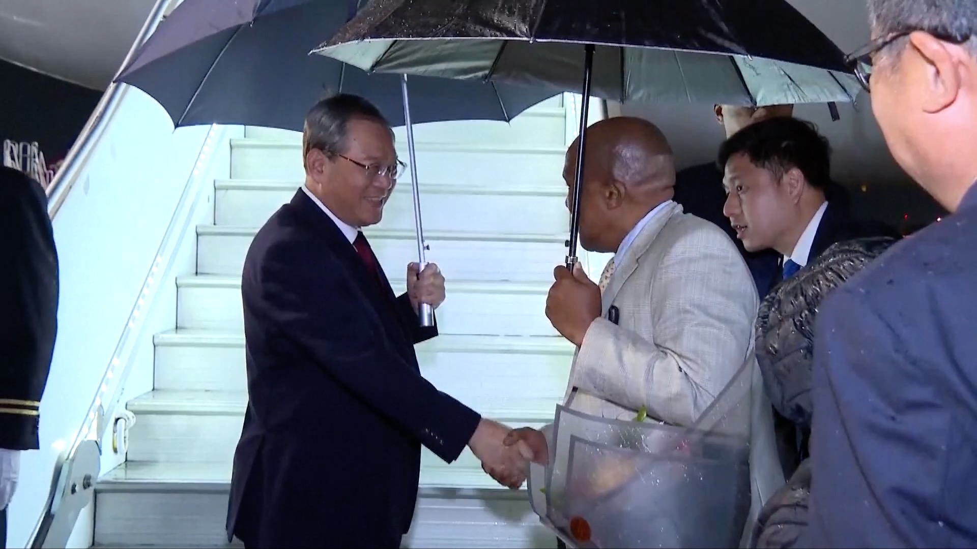 Chinese Premier Li Qiang arrives in South Africa for G20 summit