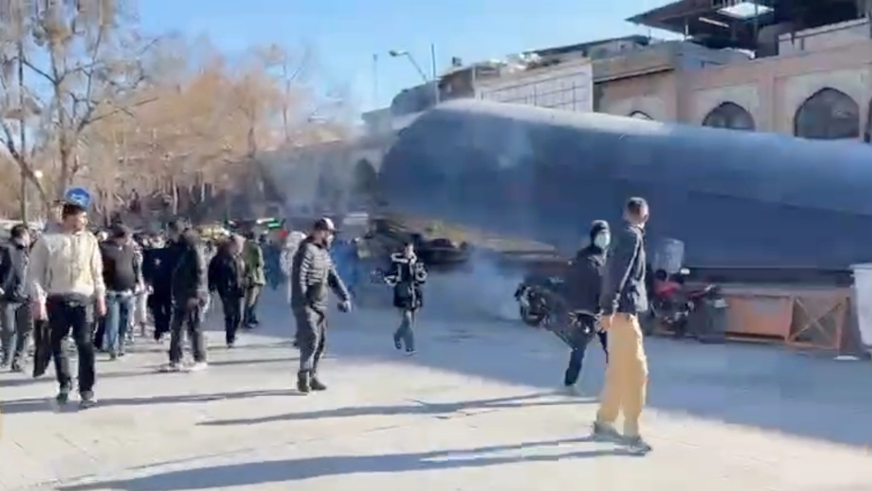 Iranian security forces disperse anti-government demonstrators