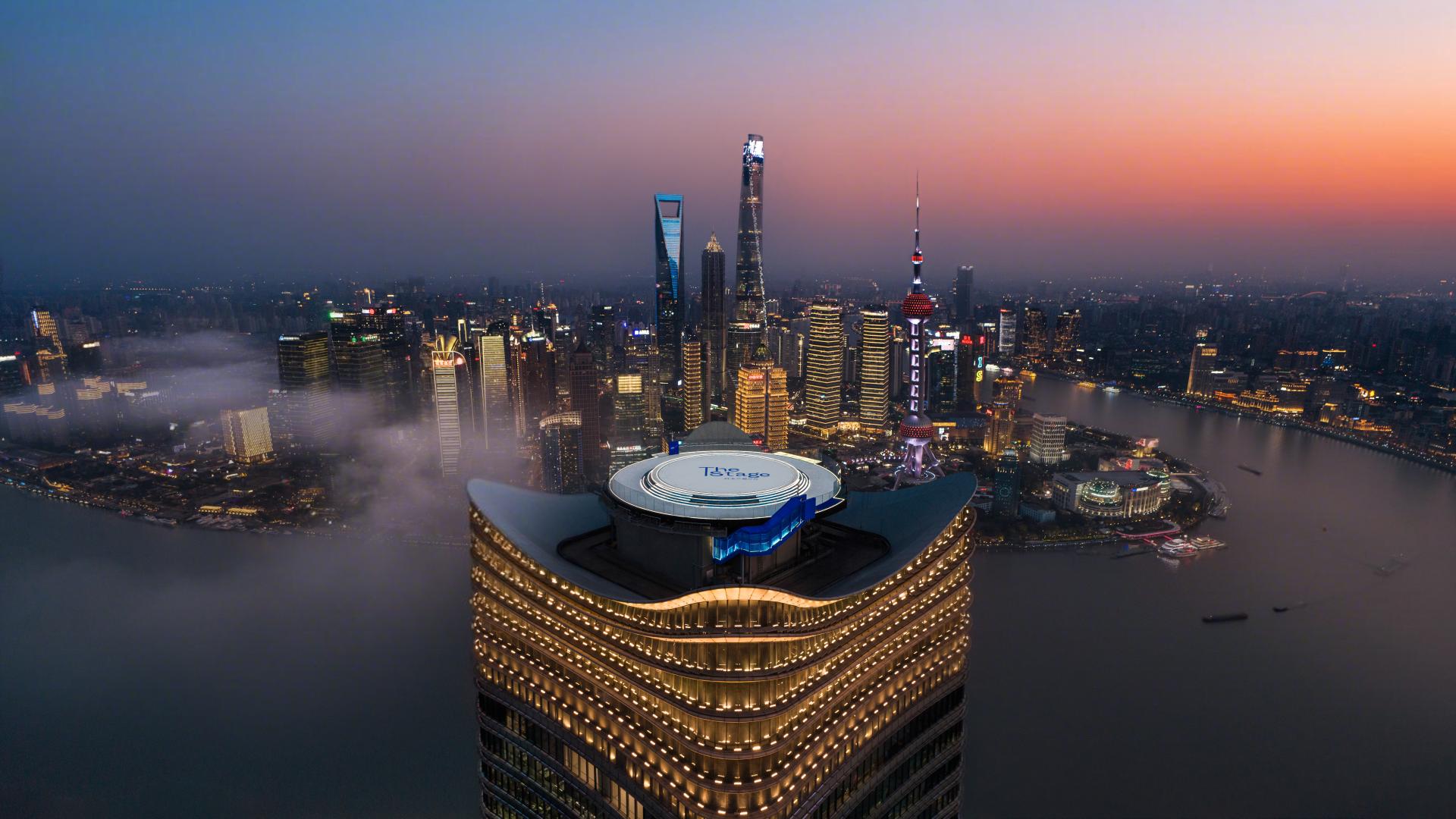Shanghai's open-air viewpoint: A breathtaking 360-degree sky deck