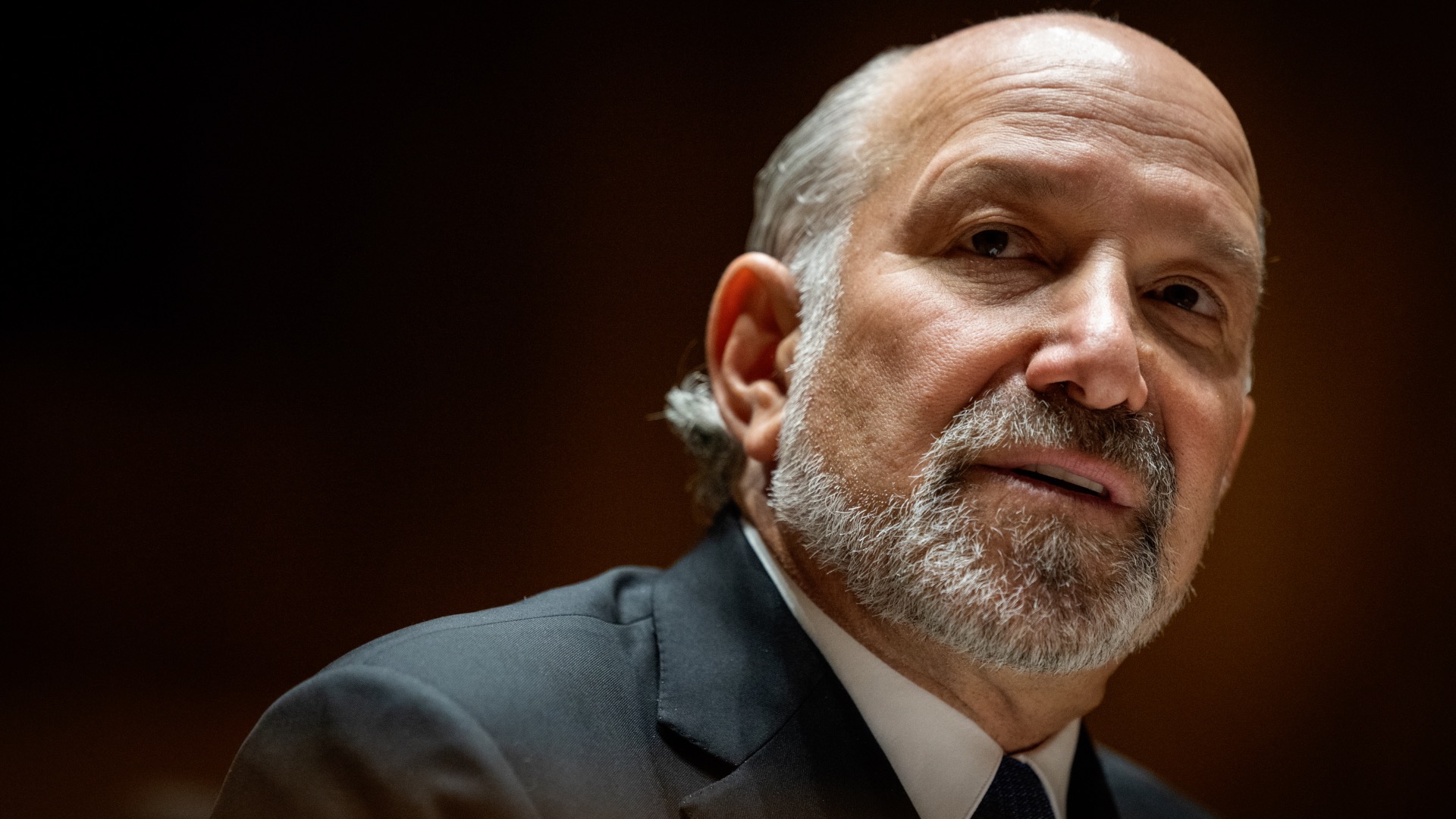 U.S. commerce chief Lutnick claims no relationship with Epstein