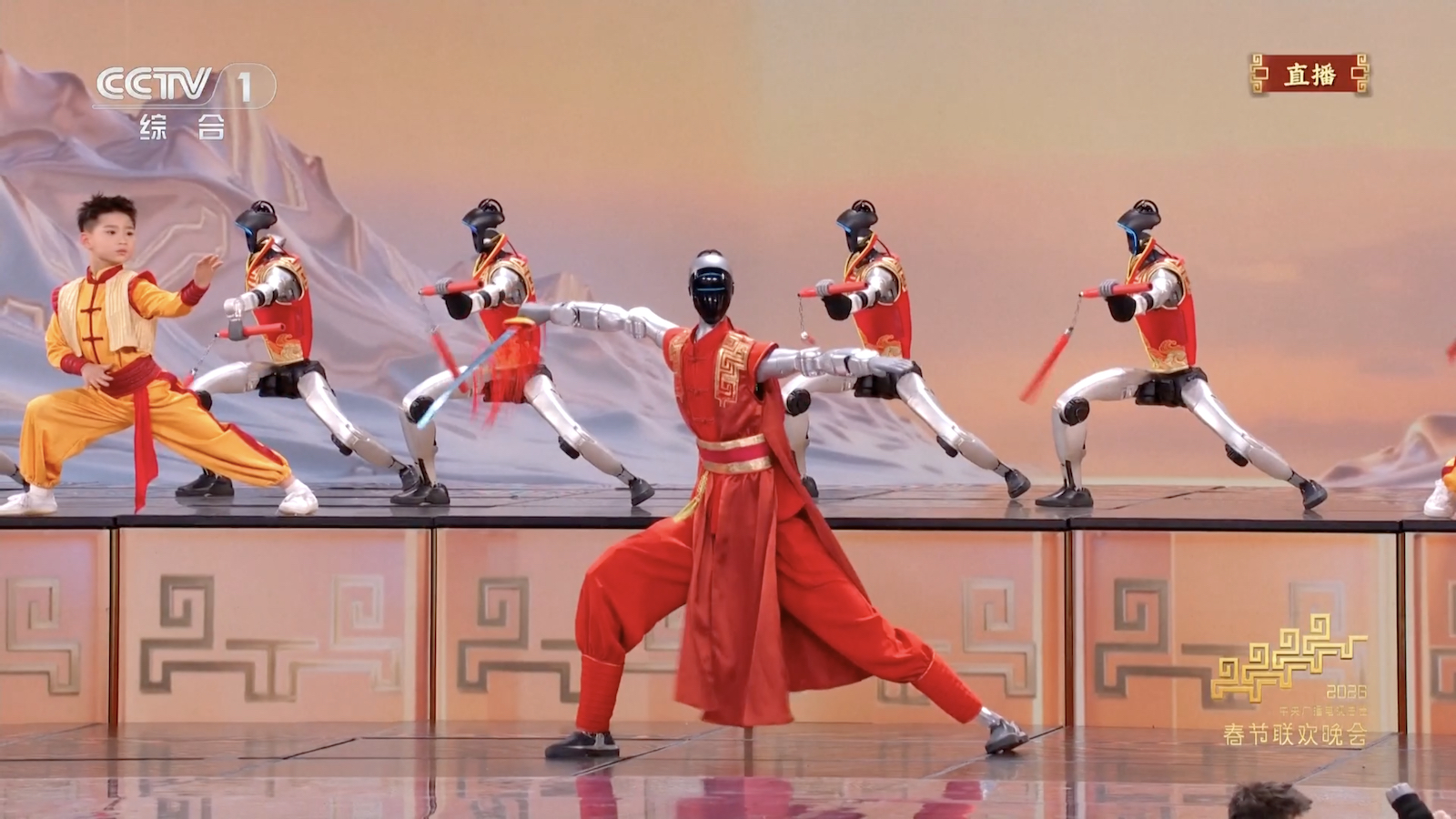 Humanoid robots, kung fu masters dazzle in Spring Festival Gala